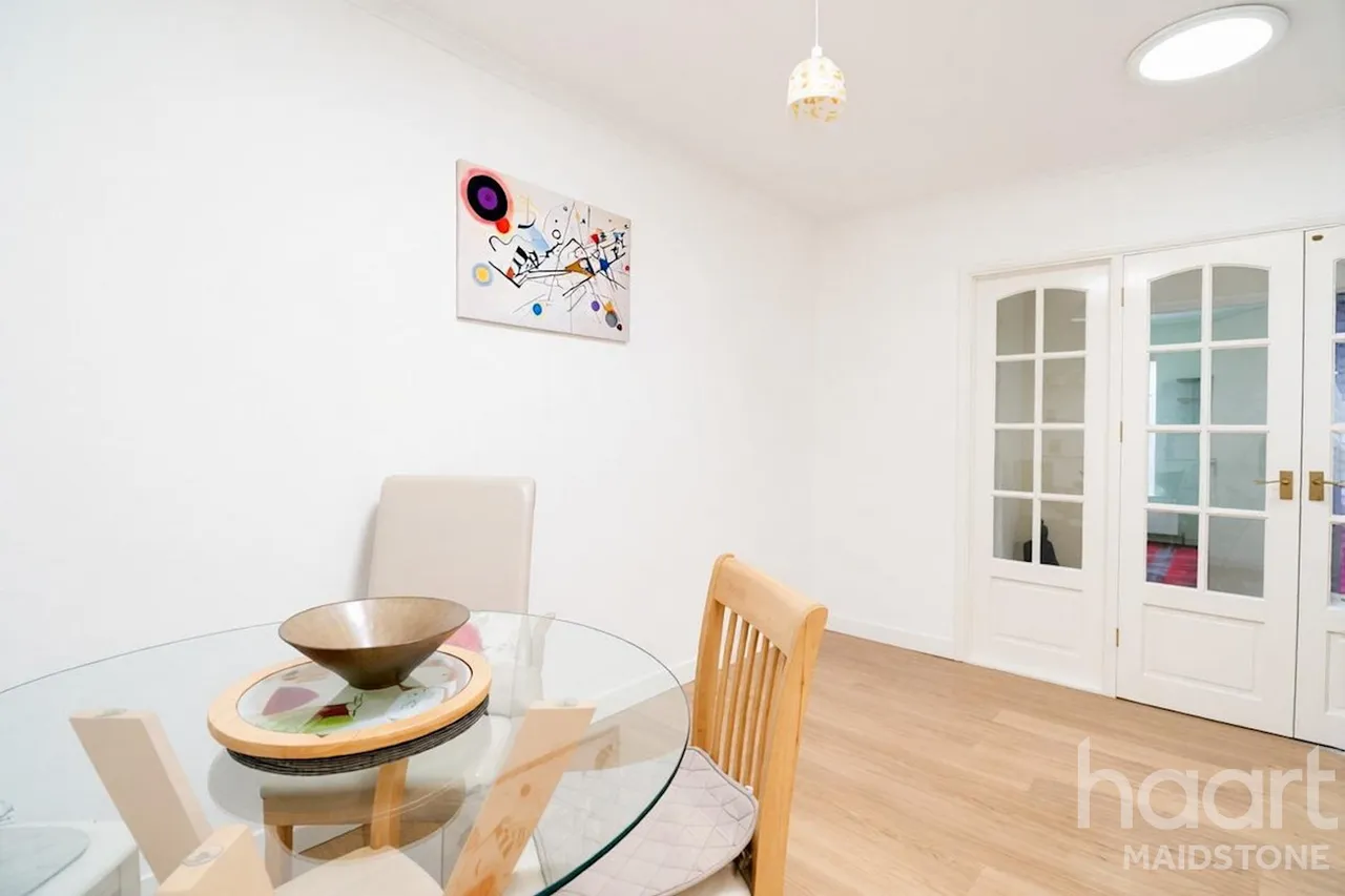 Springett Way, Maidstone, ME17, photo 7
