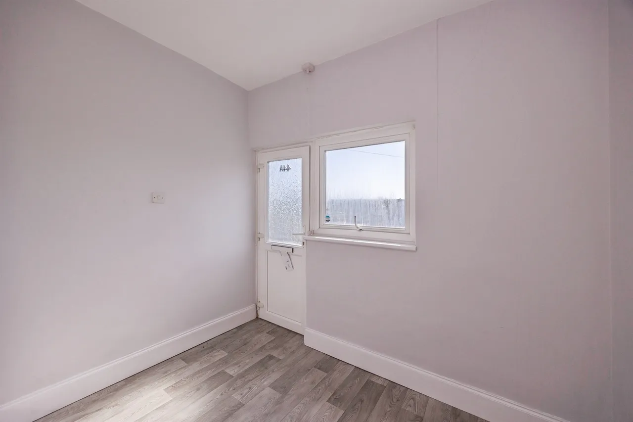 London Road, Portsmouth, PO2, photo 14
