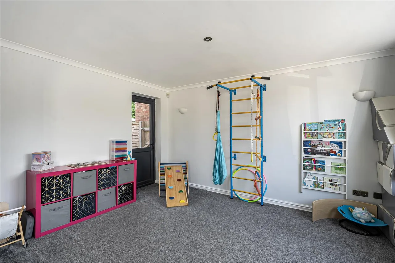 Bell Lane, Staplehurst, photo 12
