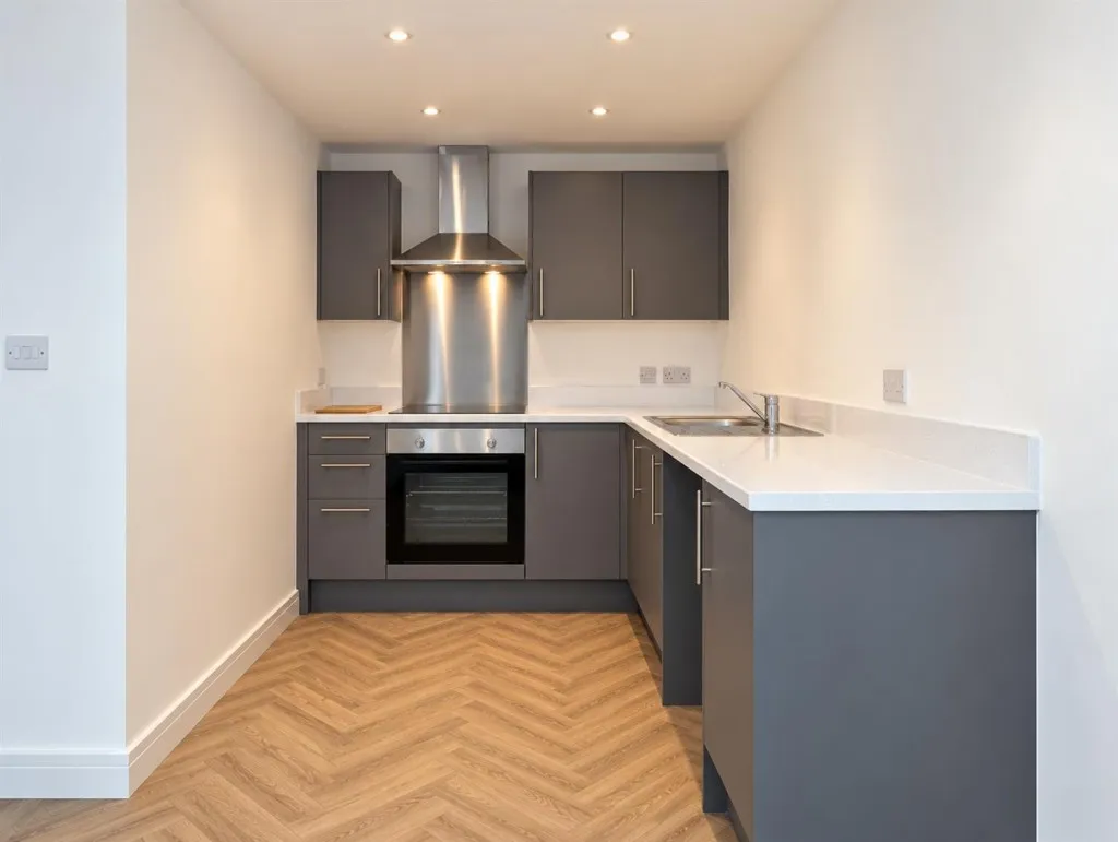 Standhill Road, Carlton, photo 13