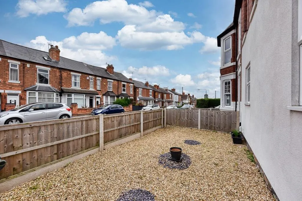 Standhill Road, Carlton, photo 2