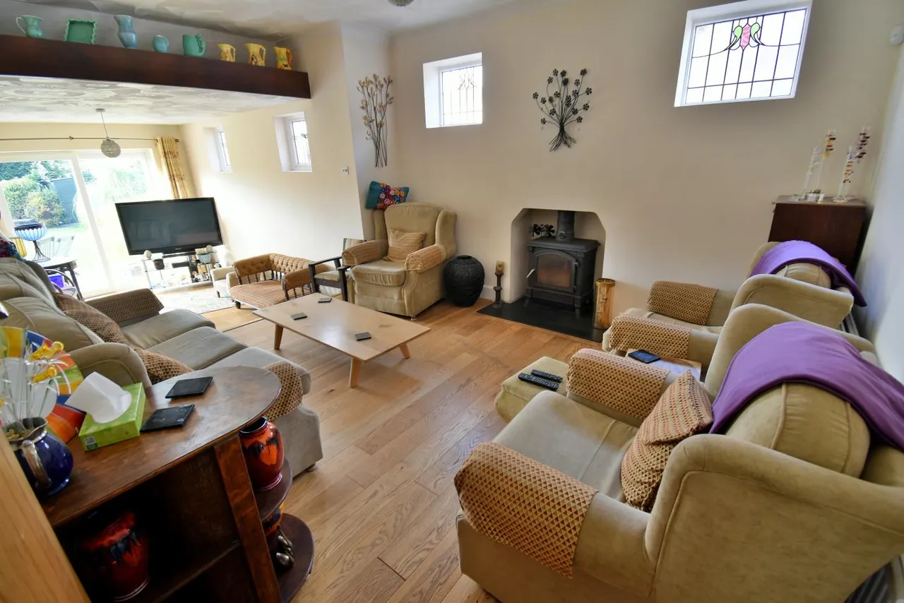 Glamis Avenue, BH10, photo 9
