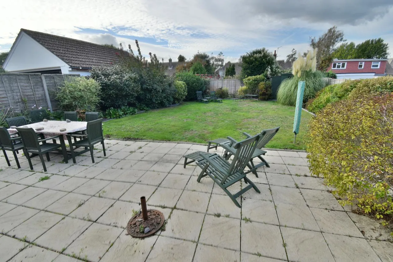 Glamis Avenue, BH10, photo 20