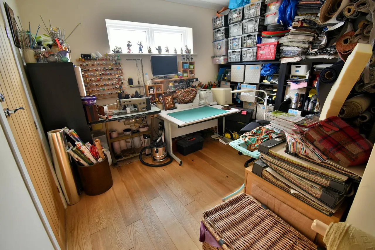 Glamis Avenue, BH10, photo 11