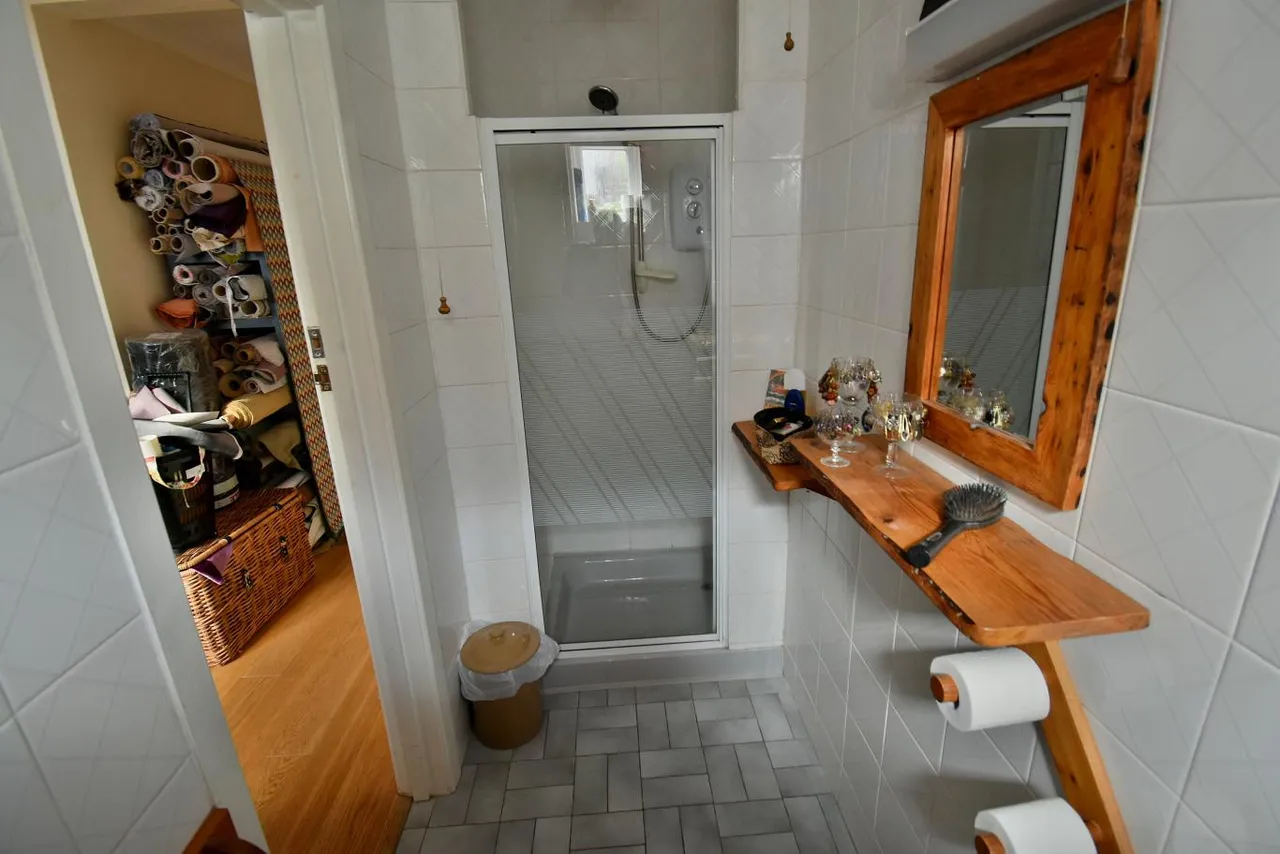 Glamis Avenue, BH10, photo 13