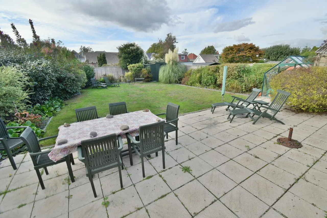 Glamis Avenue, BH10, photo 21