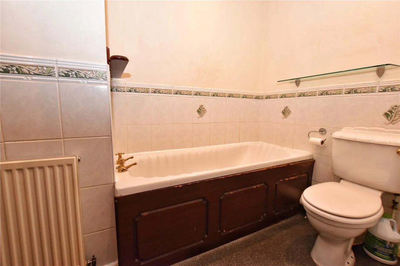 Dinting Vale, Glossop, SK13, photo 21
