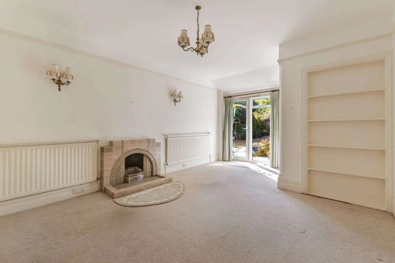 Penn Hill Avenue, Poole, Dorset, BH14 9LZ, photo 4