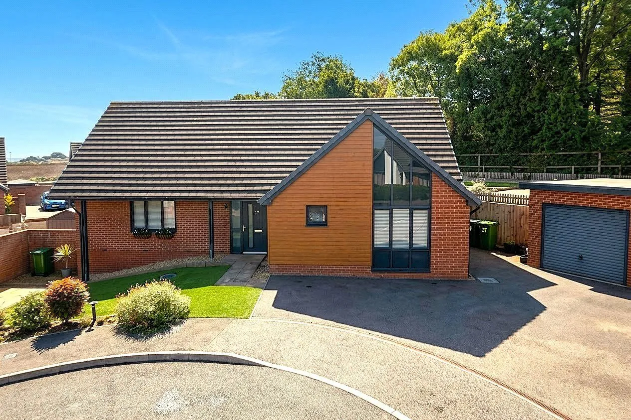3 bed property for sale — Rowan Drive, Seaton, Devon, EX12