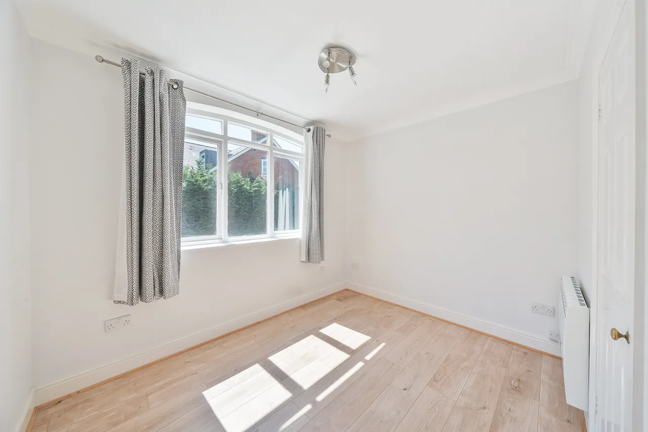 Latium Close, Holywell Hill, St. Alba..., photo 4