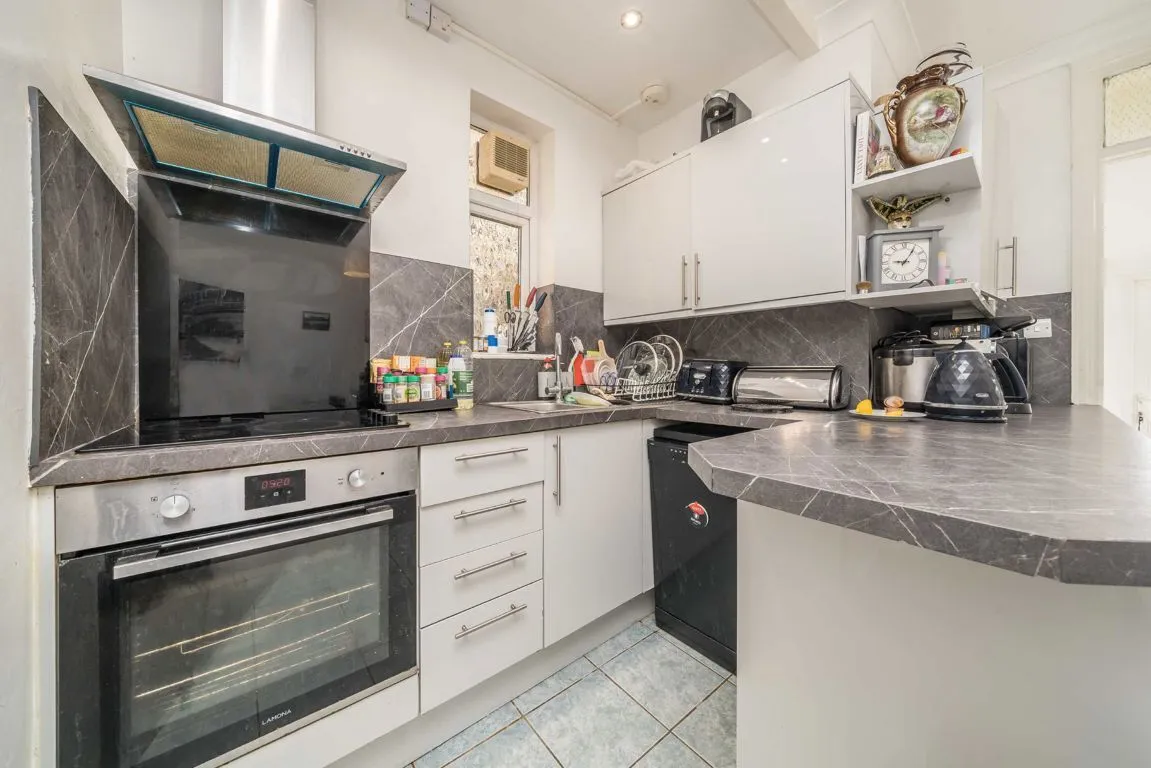 Auckland Road, KT1, photo 7