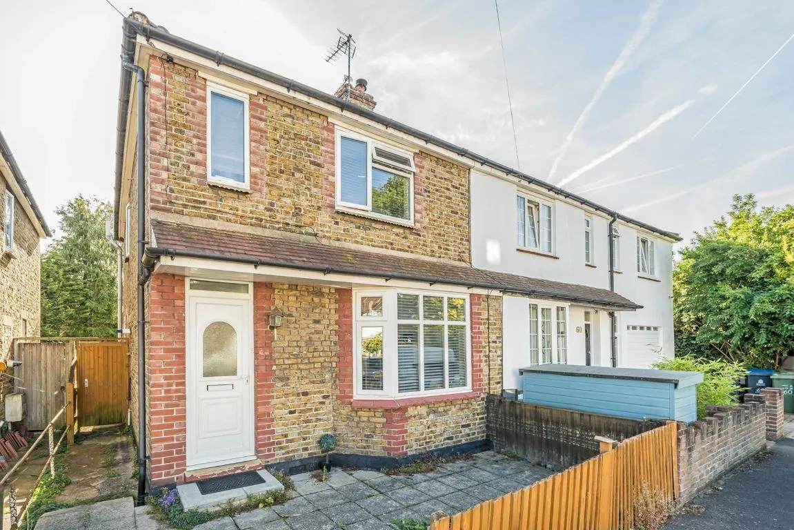 3 bed property to rent, Auckland Road, KT1