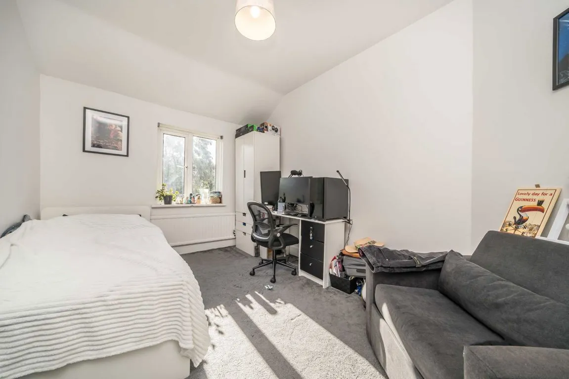 Auckland Road, KT1, photo 4