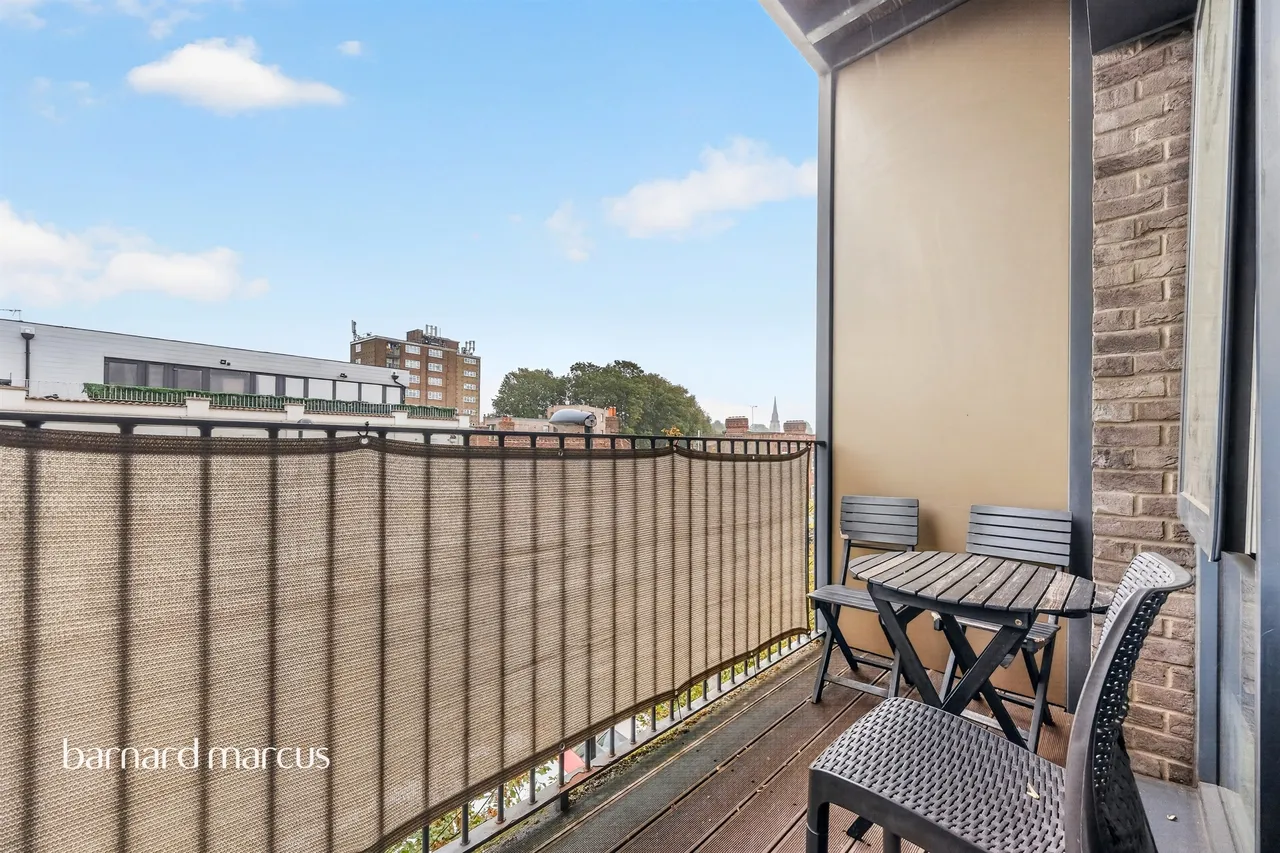 1 bed flat for sale, South End, Croydon, CR0
