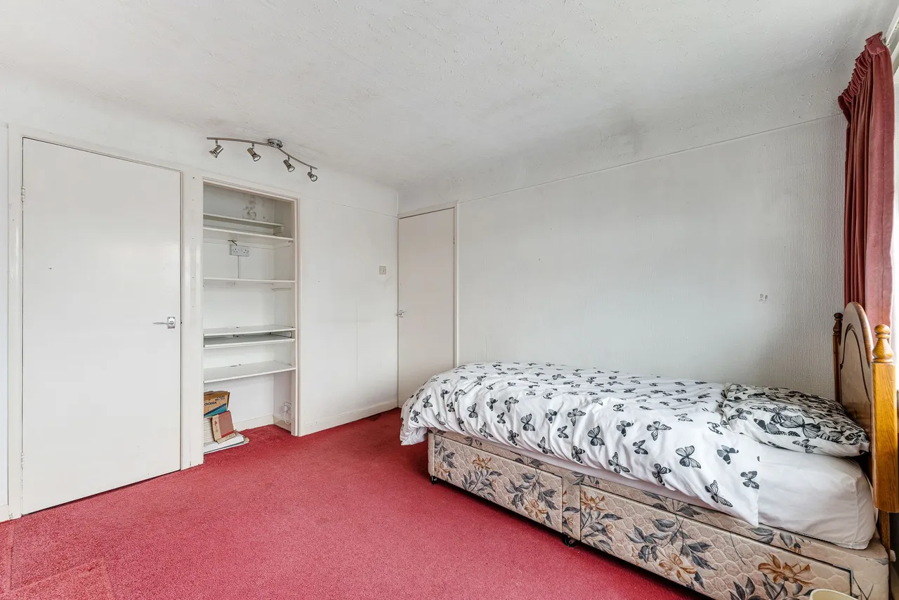 Lambourn Avenue, Widnes, WA8, photo 13