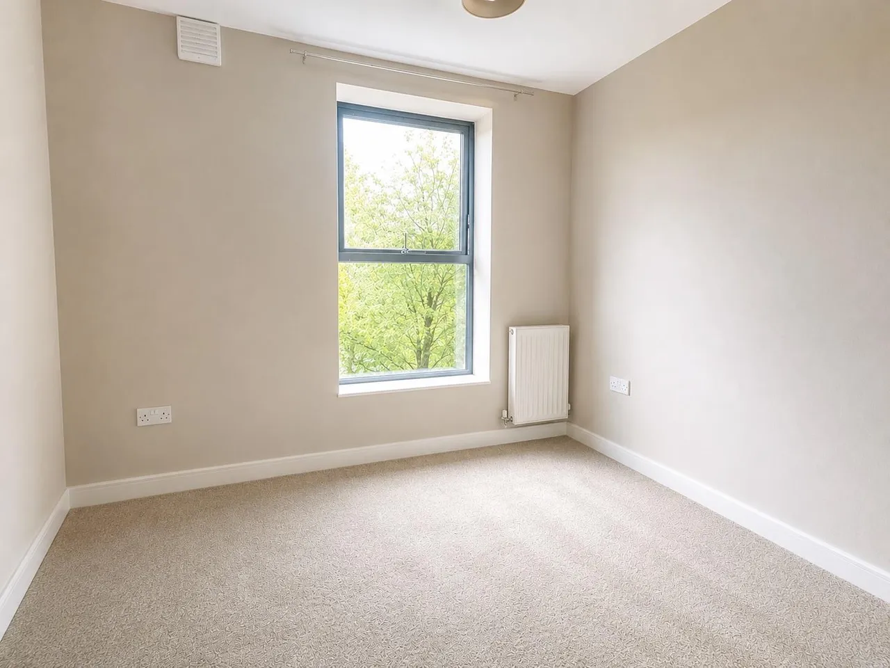 Rothesay Gardens, Wolverhampton, WV4, photo 6