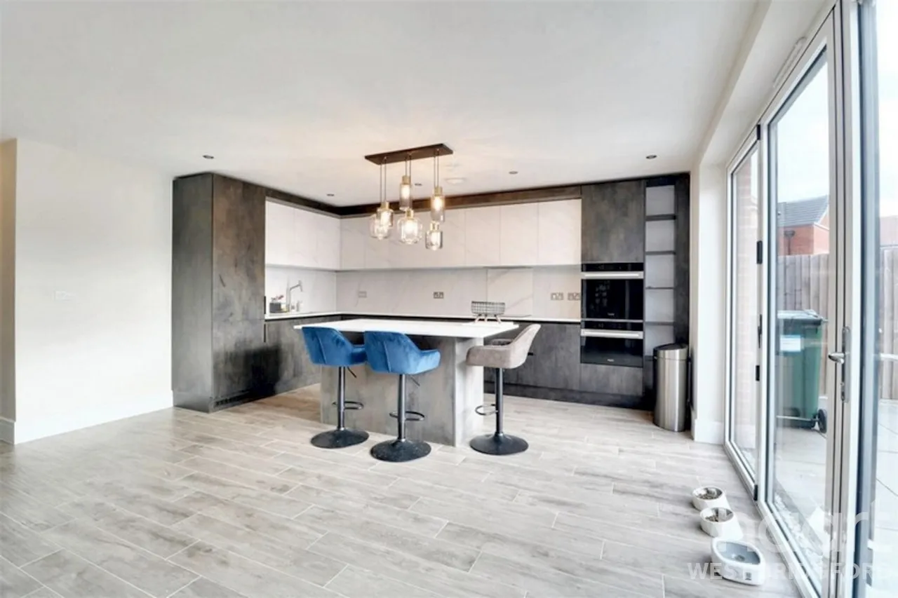 Magpie Close, Ruddington, NG11, photo 3