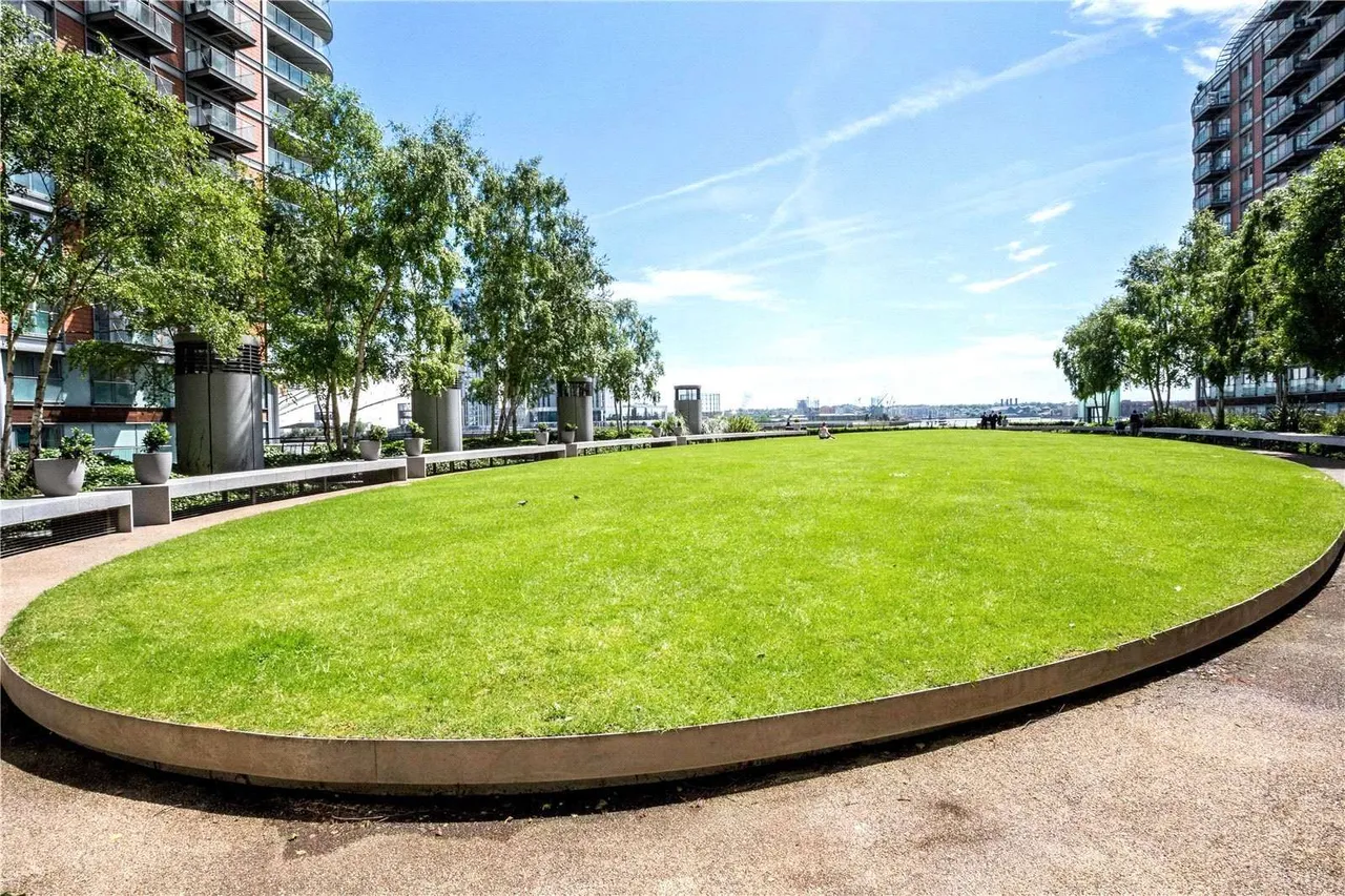 New Providence Wharf, 1 Fairmont Avenue, Canary Wharf, London, E14 9PF, photo 8