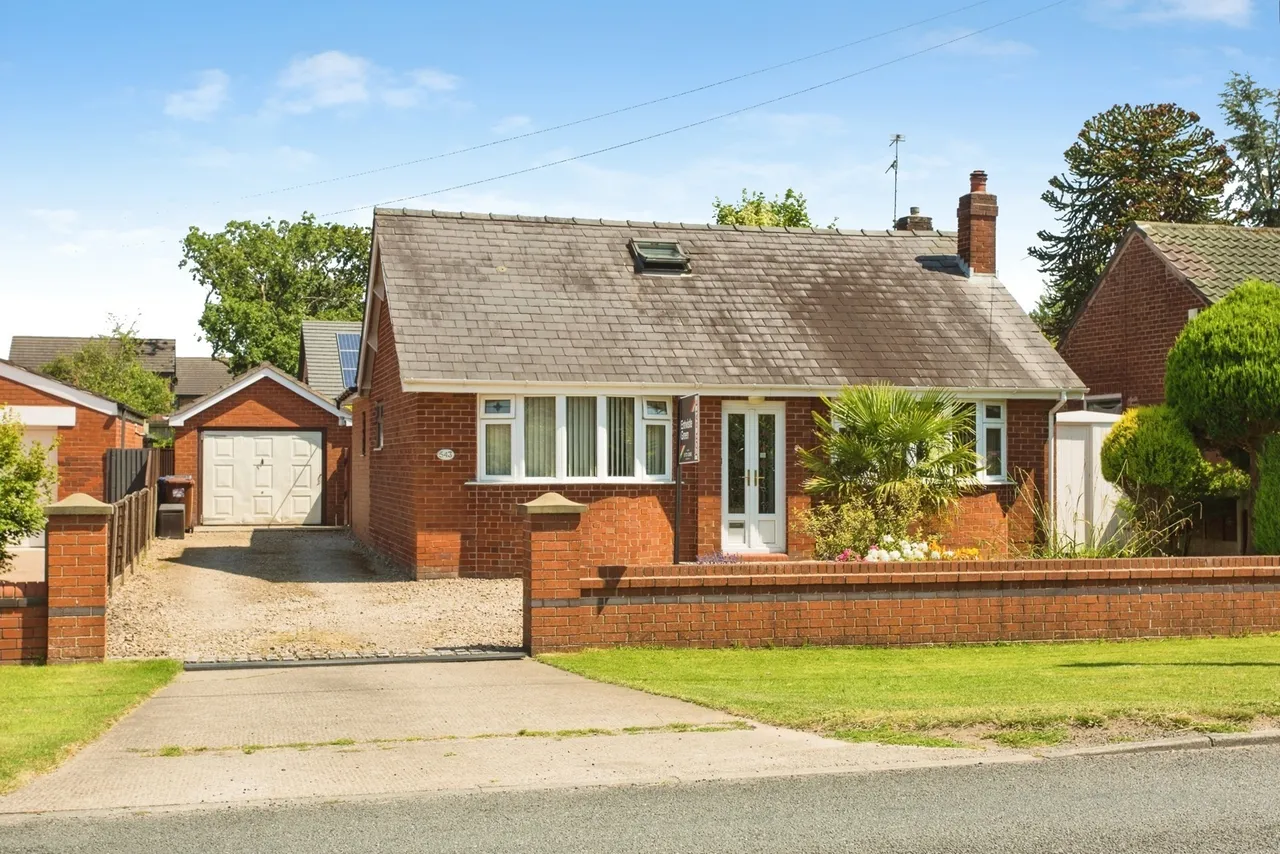 4 bed house for sale, Leyland Lane, Leyland, PR25