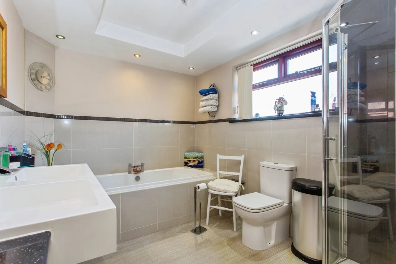 Leyland Lane, Leyland, PR25, photo 12