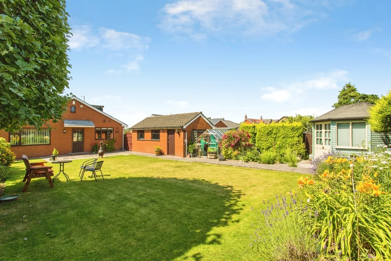Leyland Lane, Leyland, PR25, photo 18