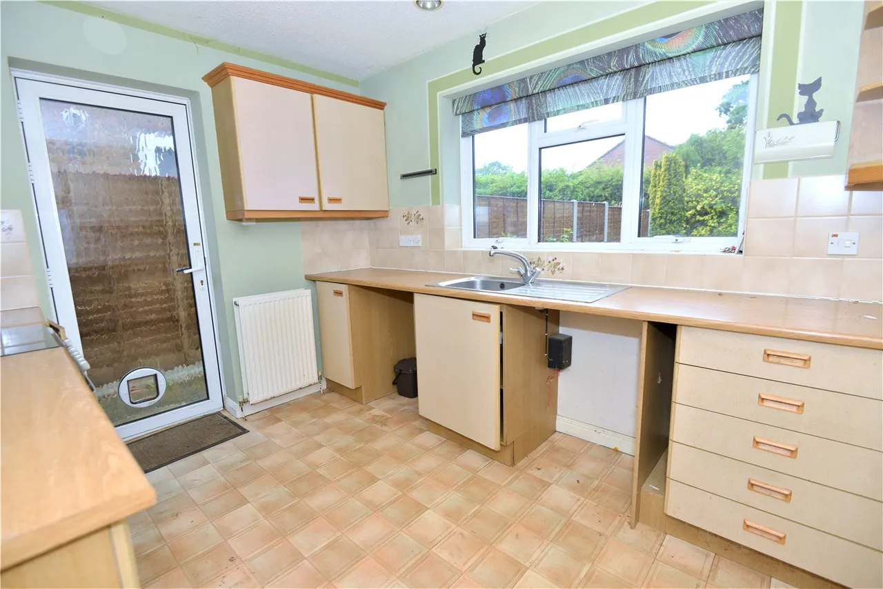 Tudor Close, Alderholt, Fordingbridge, Dorset, SP6 3LY, photo 6