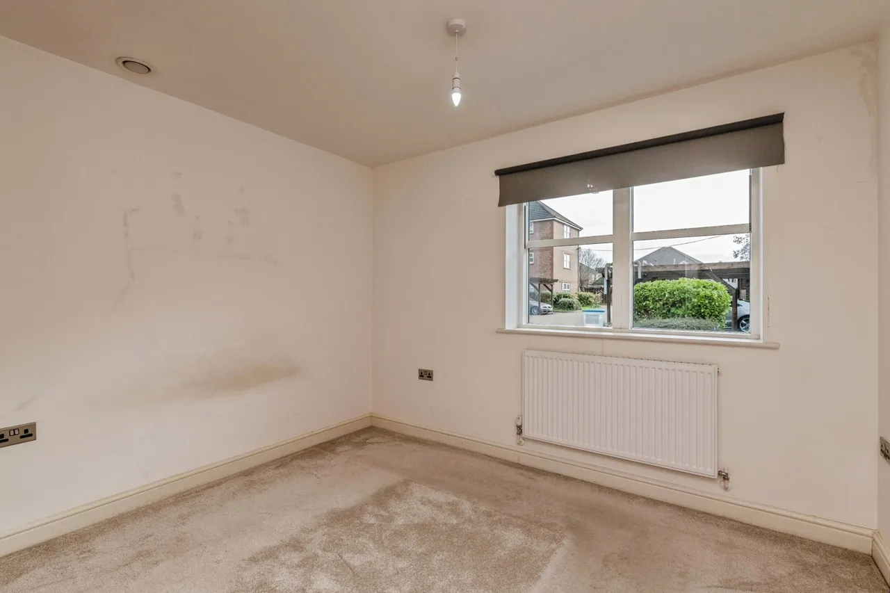 Dudley Close, GRAYS, Essex, RM16, photo 6