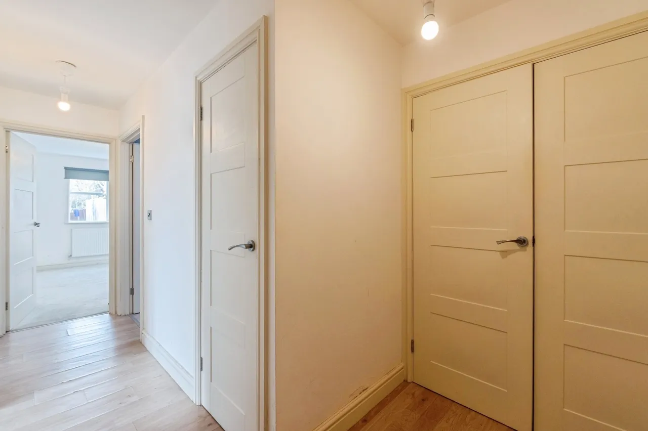 Dudley Close, GRAYS, Essex, RM16, photo 10