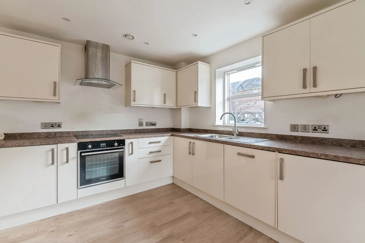 Dudley Close, GRAYS, Essex, RM16, photo 4