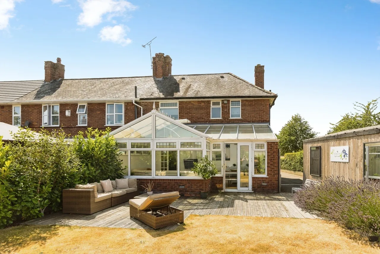 Wats Dyke Way, Wrexham, LL11, photo 4
