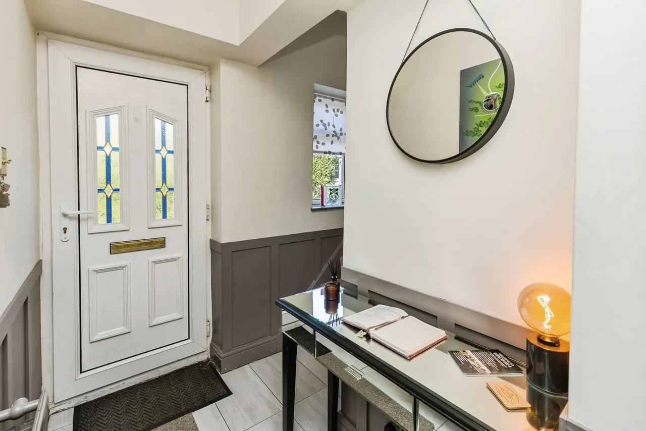 Wats Dyke Way, Wrexham, LL11, photo 5