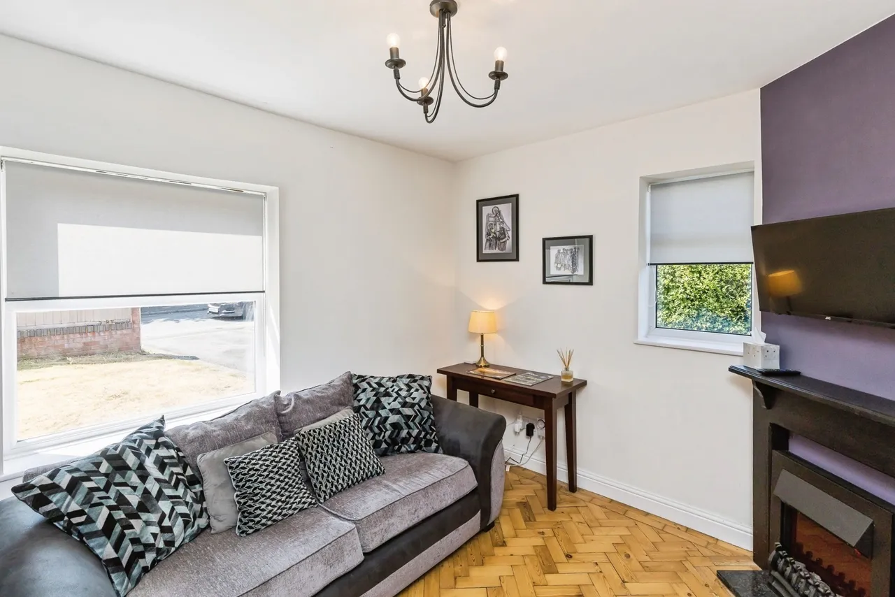 Wats Dyke Way, Wrexham, LL11, photo 7