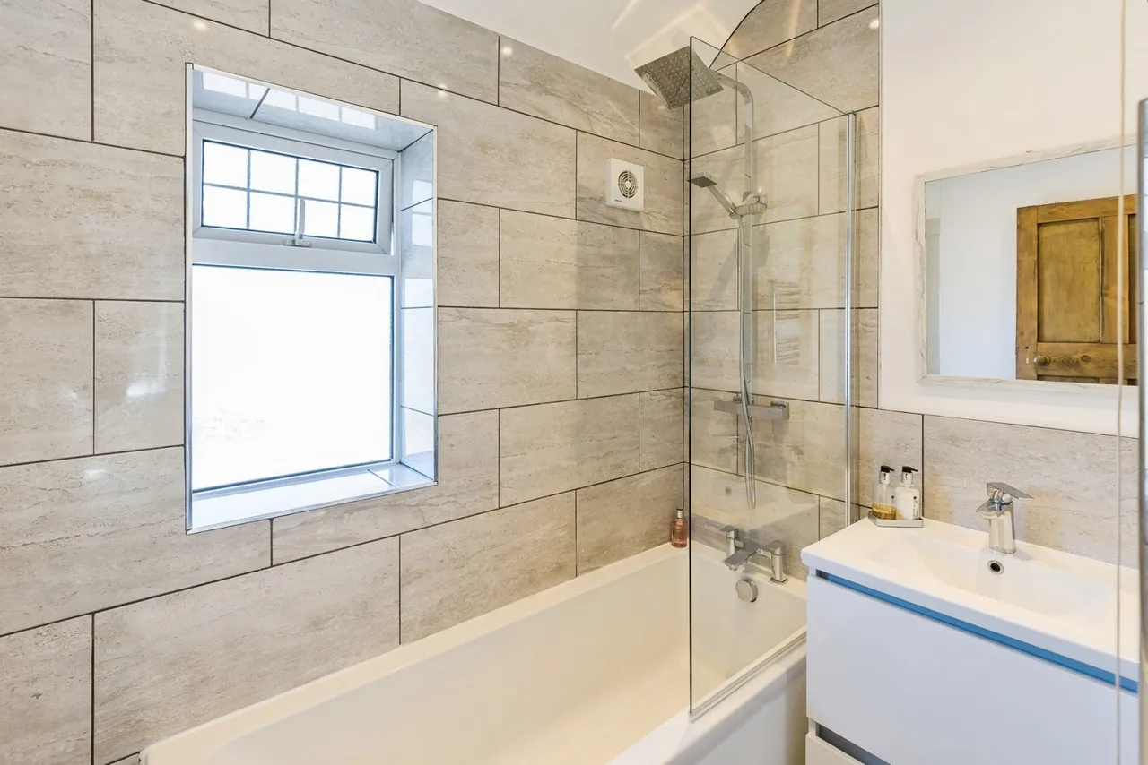 Wats Dyke Way, Wrexham, LL11, photo 17