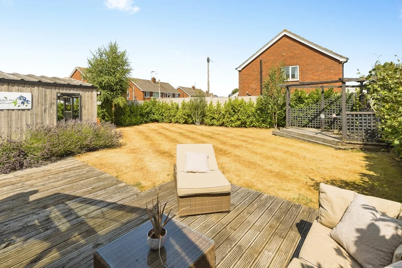 Wats Dyke Way, Wrexham, LL11, photo 19