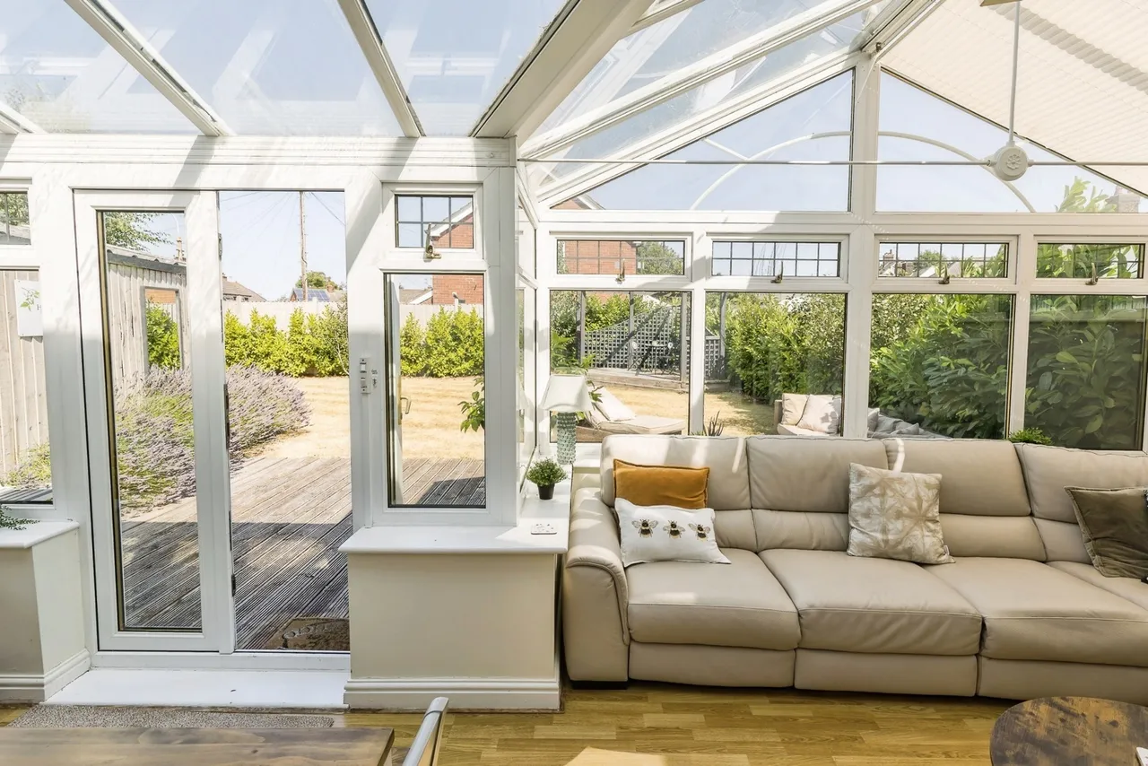 Wats Dyke Way, Wrexham, LL11, photo 12