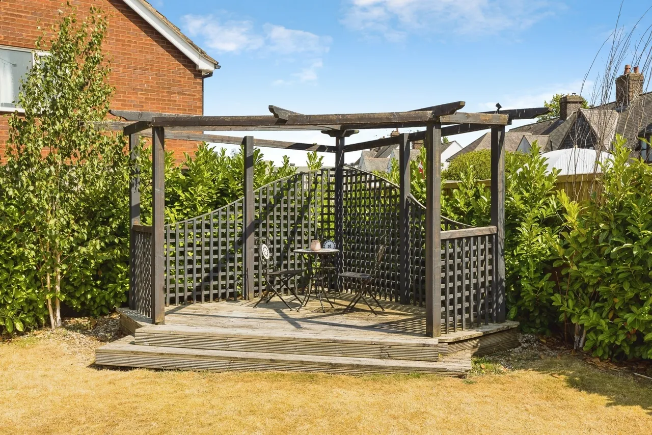 Wats Dyke Way, Wrexham, LL11, photo 18