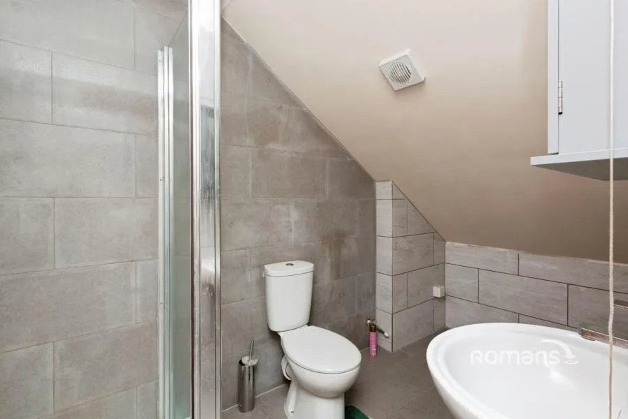 Newport Road, Aldershot, GU12, photo 6