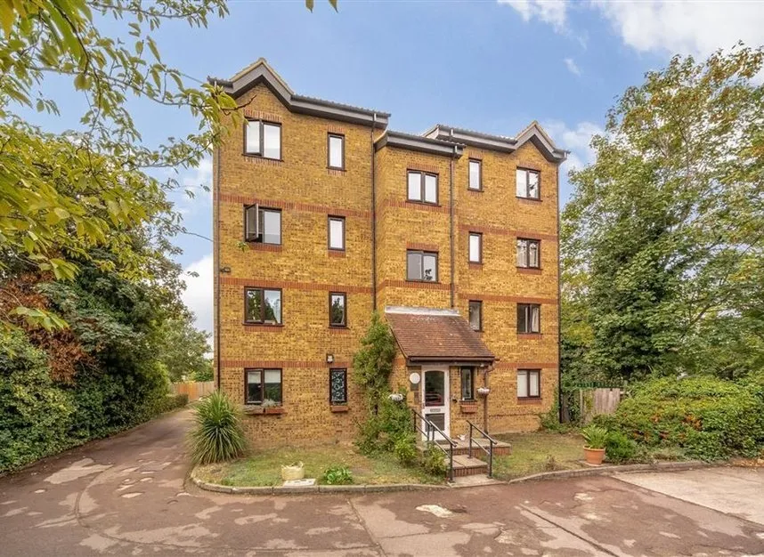 2 bed flat to rent — Cornmow Drive, Dollis Hill, NW10