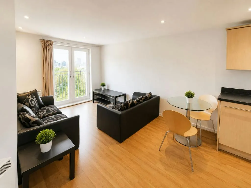 Elmira Way, Platt House, M5, photo 3