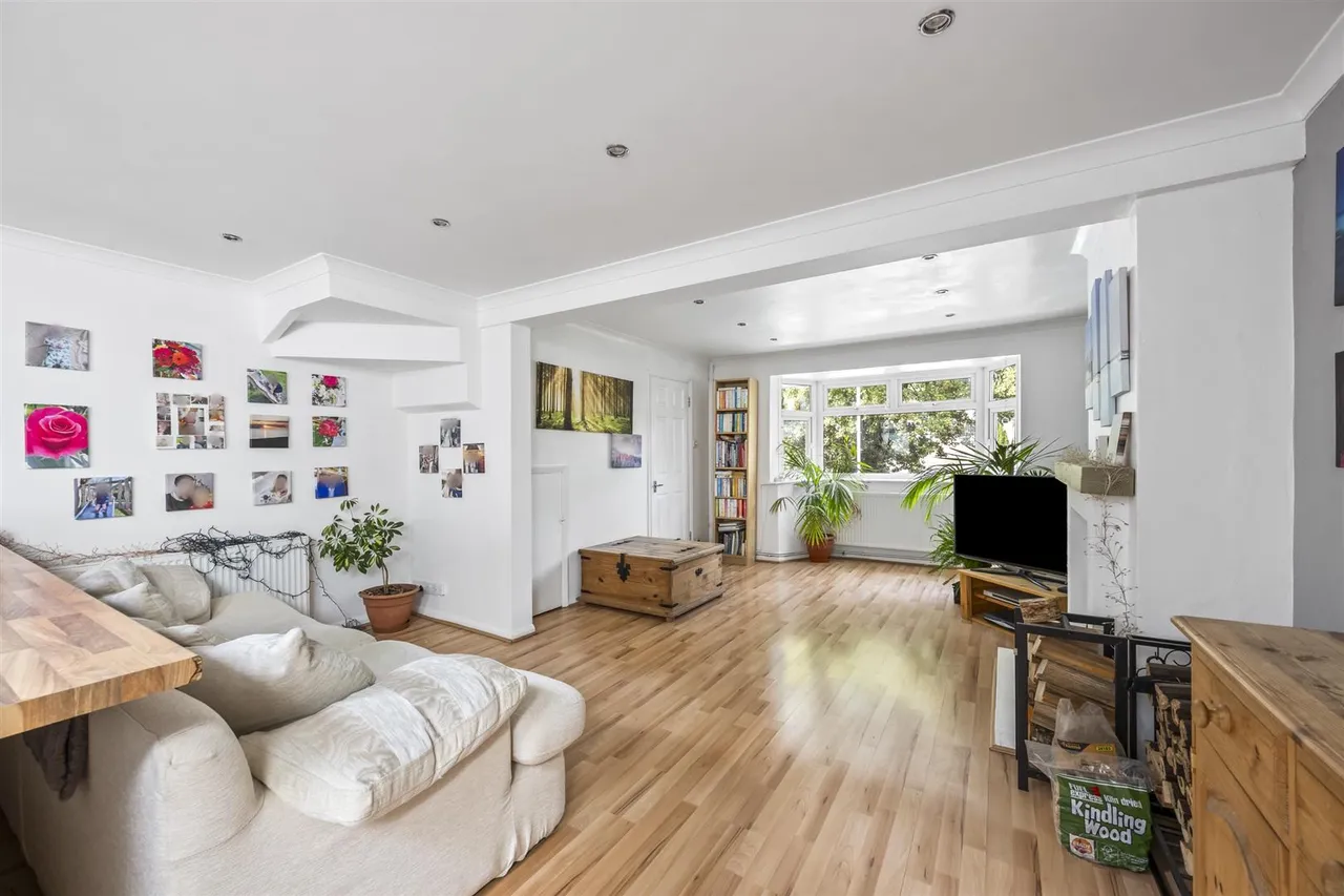 Winterbourne Close, Lewes, BN7, photo 2