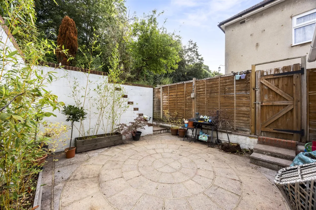 Winterbourne Close, Lewes, BN7, photo 18