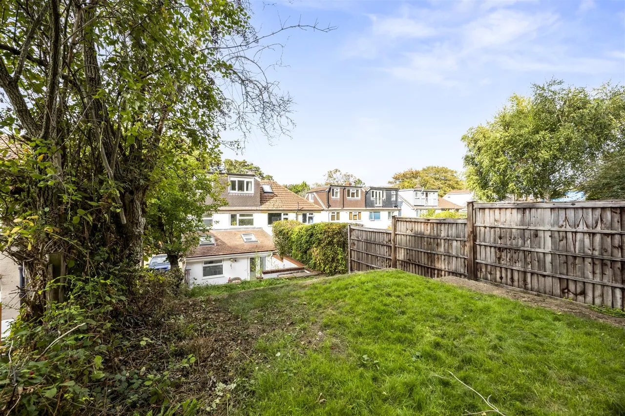 Winterbourne Close, Lewes, BN7, photo 22