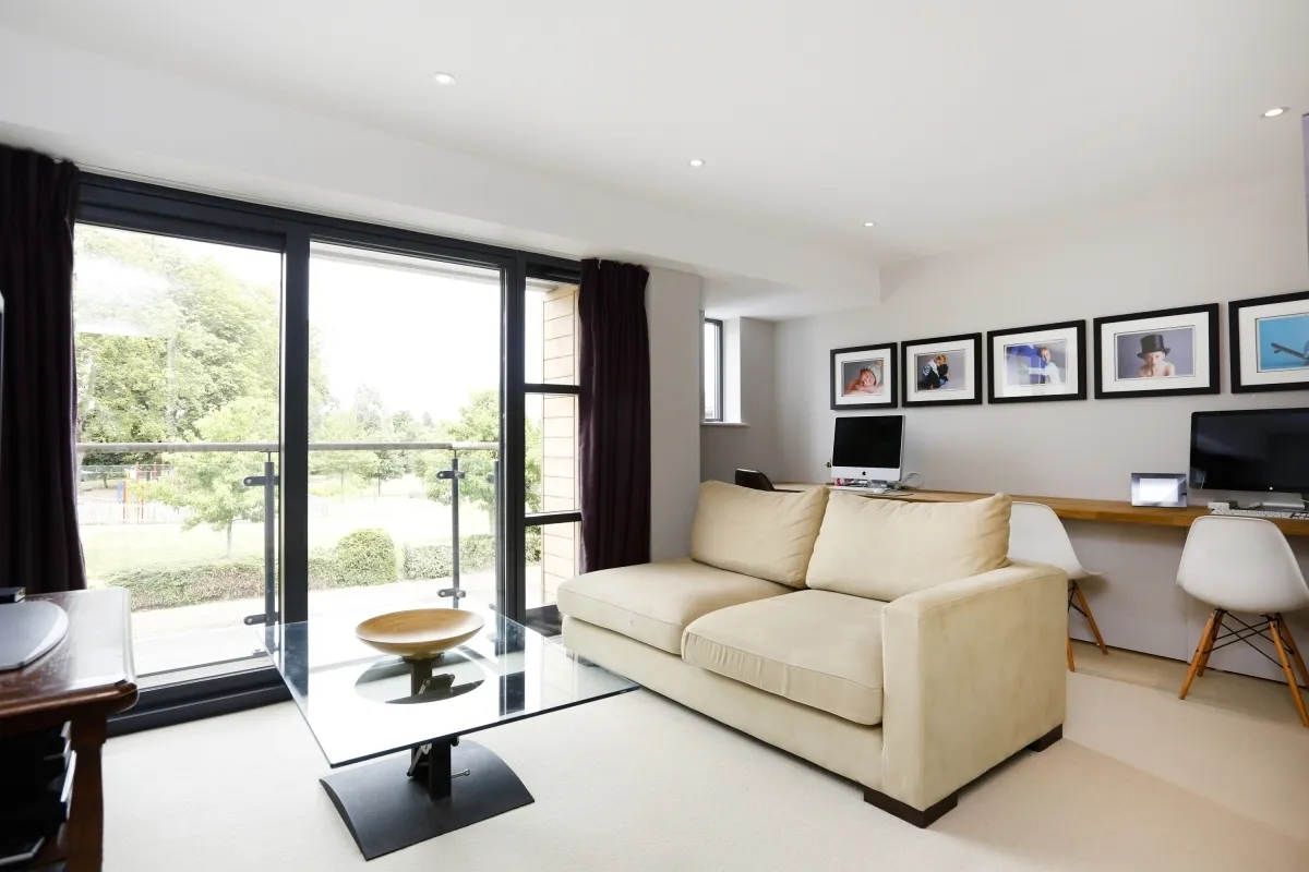 Whitelands Crescent, SW18, photo 4