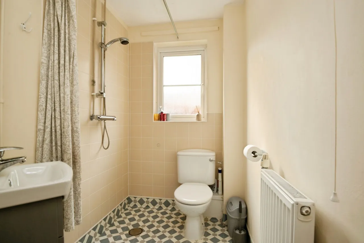 Ffordd Nowell, CARDIFF, South Glamorgan, CF23, photo 10
