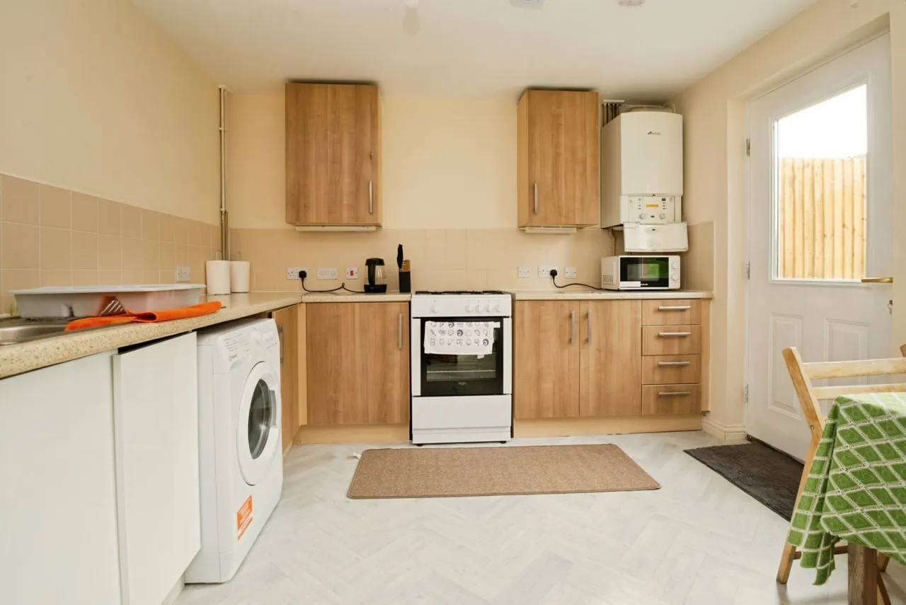 Ffordd Nowell, CARDIFF, South Glamorgan, CF23, photo 4