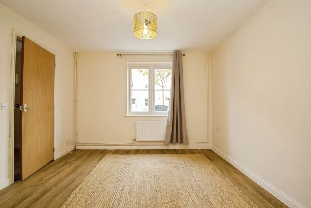 Ffordd Nowell, CARDIFF, South Glamorgan, CF23, photo 3