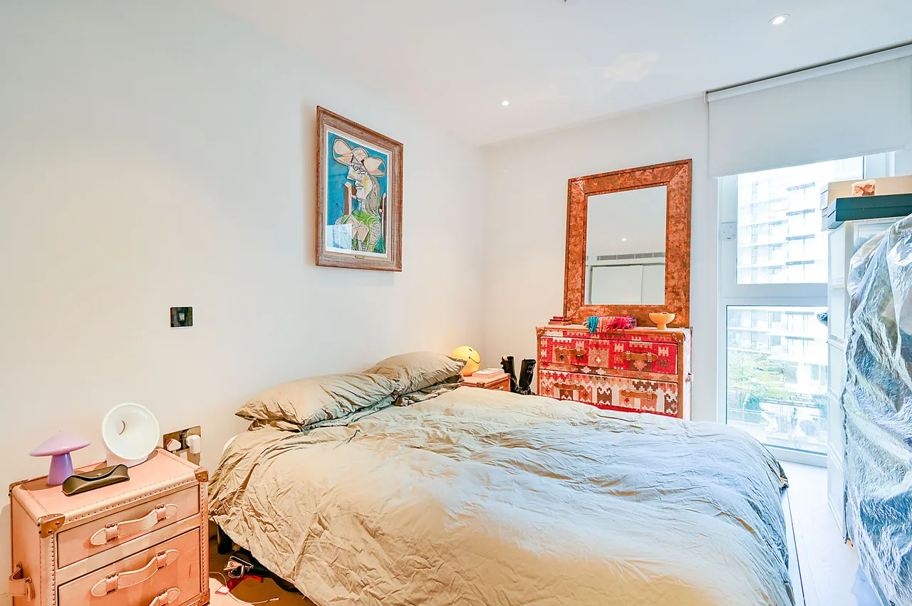 138 Belvedere Row Apartments, Fountain Park Way, London, photo 8