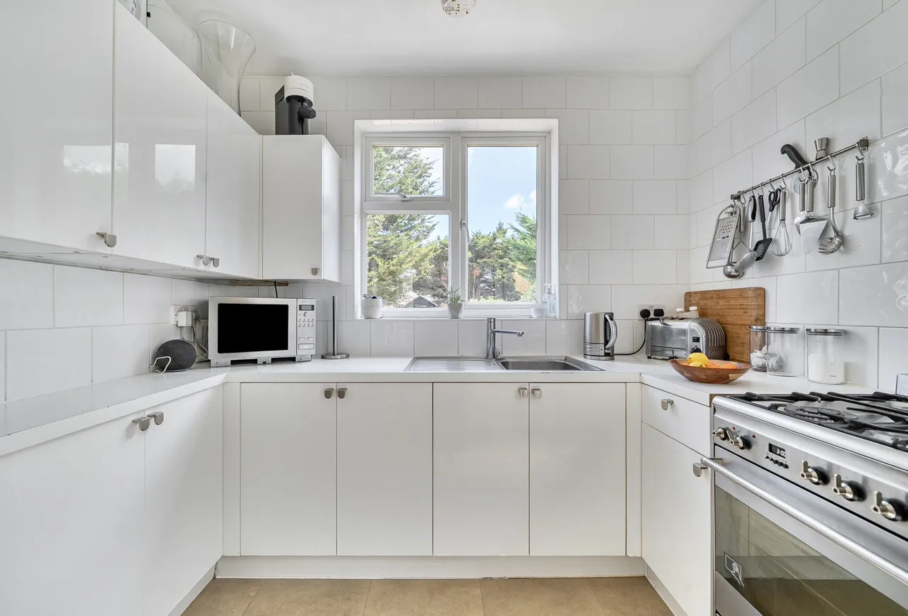 Woodlands Avenue, Worcester Park, KT4 7AL, photo 7