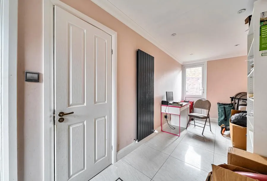 Bute Road, SM6, photo 11