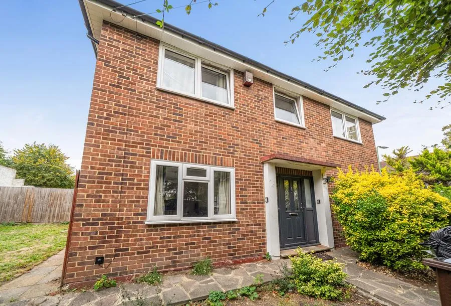 3 bed house for sale, Bute Road, SM6